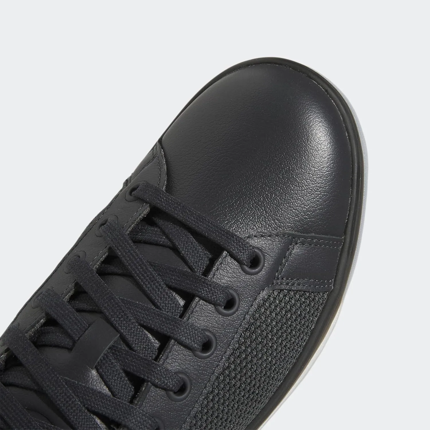 adidas Men's Go-To Spikeless 1 Golf Shoe
