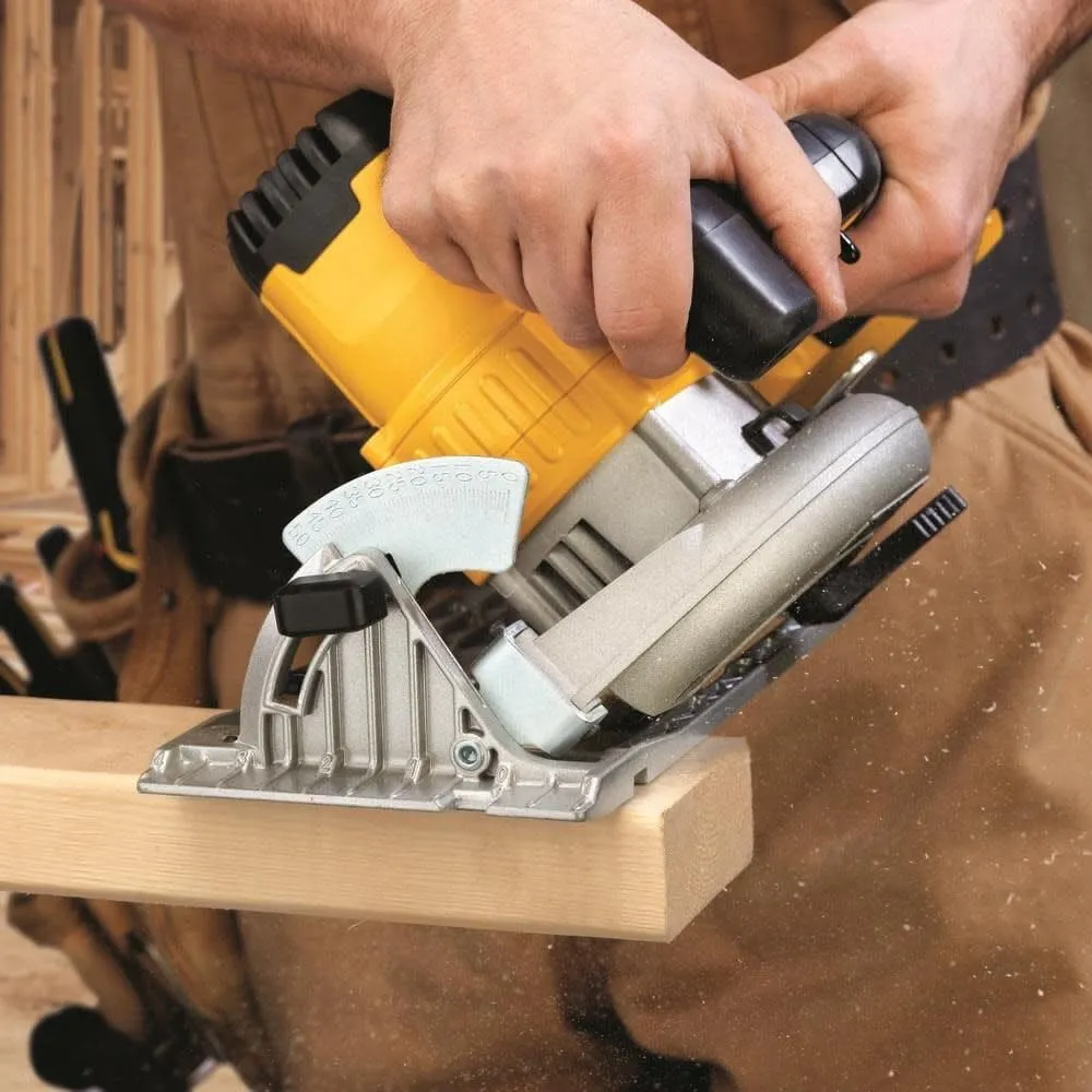 DEWALT 20V MAX Circular Saw, 6-1/2-Inch Blade, 460 MWO Engine, 0-50 Degree Bevel Capability, Bare Tool Only (DCS391B)