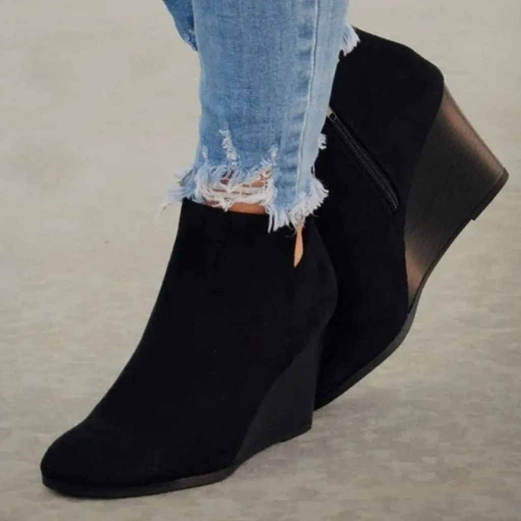 Gibobby Ankle Booties for Women Low Heel,Womens Ankle Boots Pointed Toe Faux Stacked Chunky Heels Tassels Side Zipper Booties