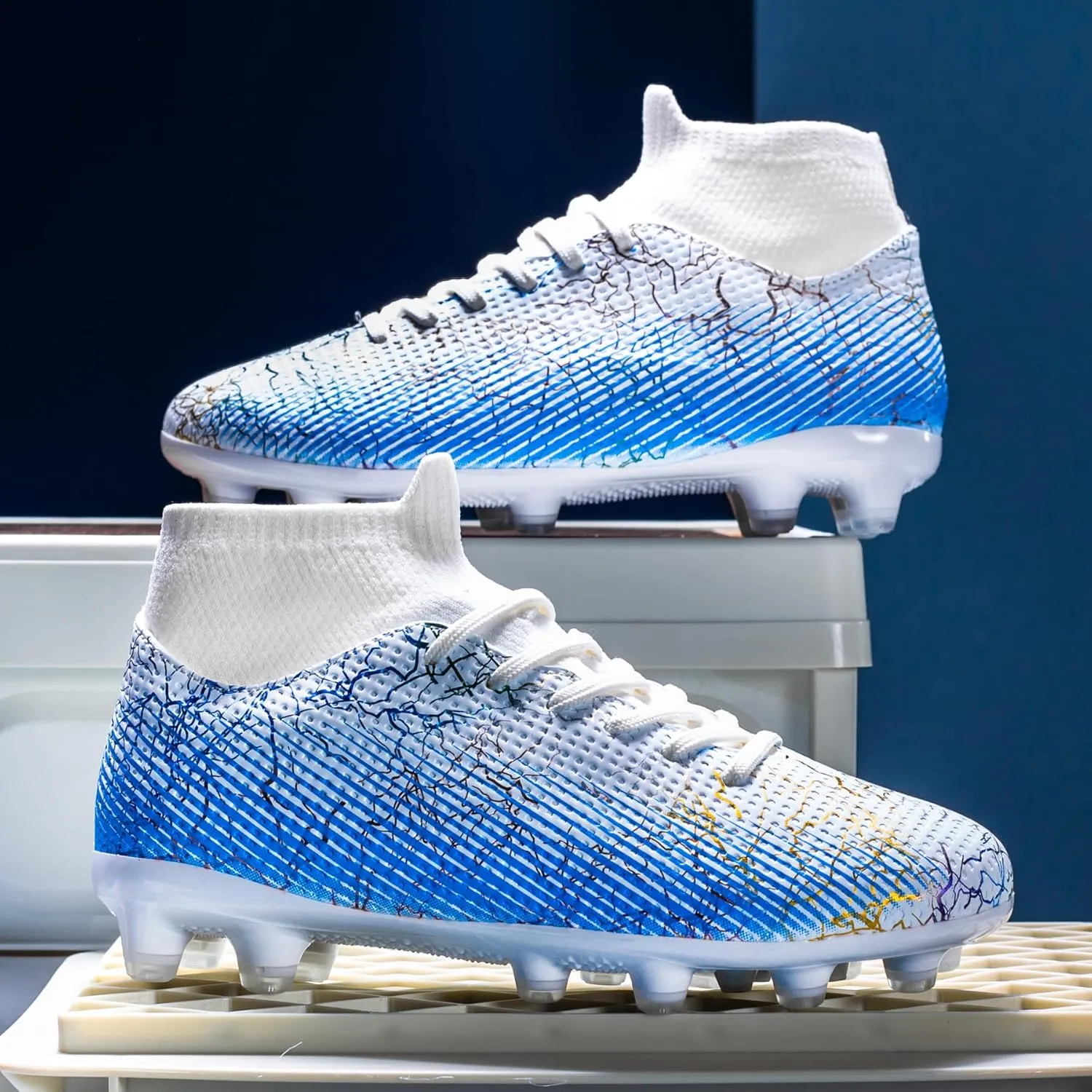Kid's Soccer Cleats Boys Girls Football Shoes Youth Soccer Shoes High-Top Outdoor Training AG