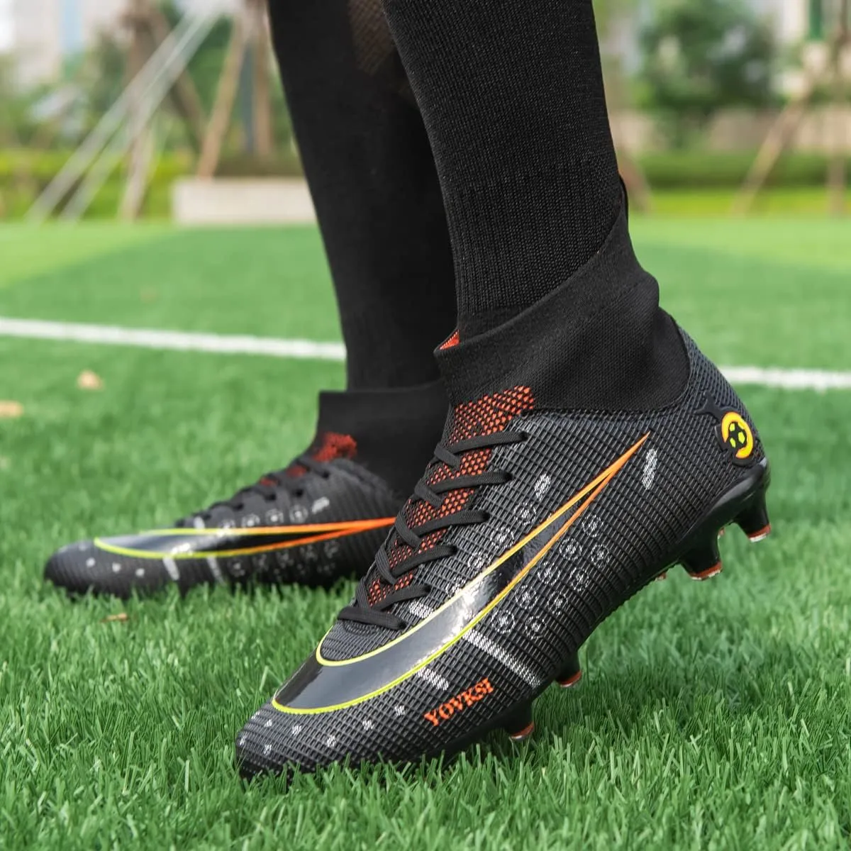 Men's Soccer Shoes Football Cleats with Lace-Up High Top Lightweight Indoor TF Turf Cleats Sneaker