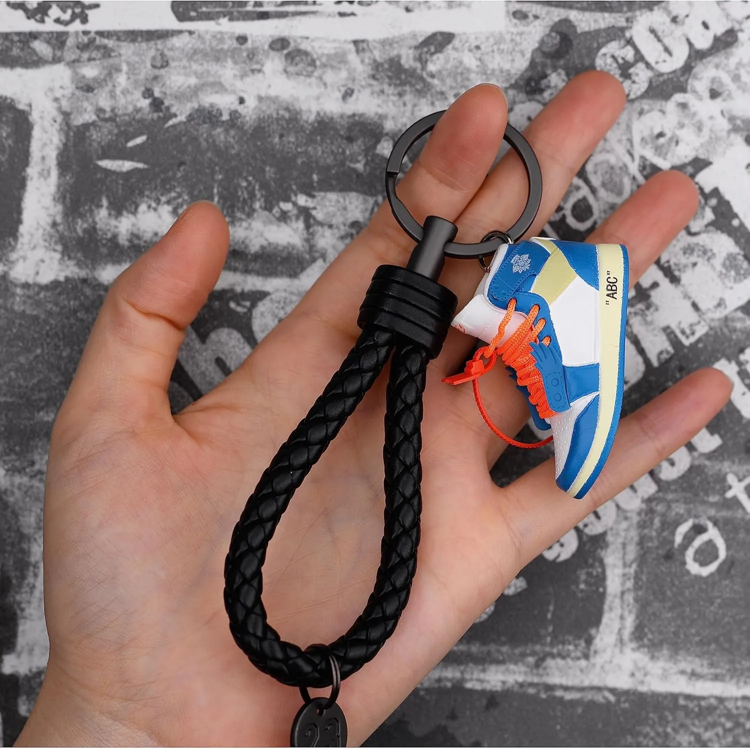 MPK 3D Sneaker Keychain for Men & Women retro in beautiful package Boyfriend and Girlfriend Perfect Valentine's Day Gift