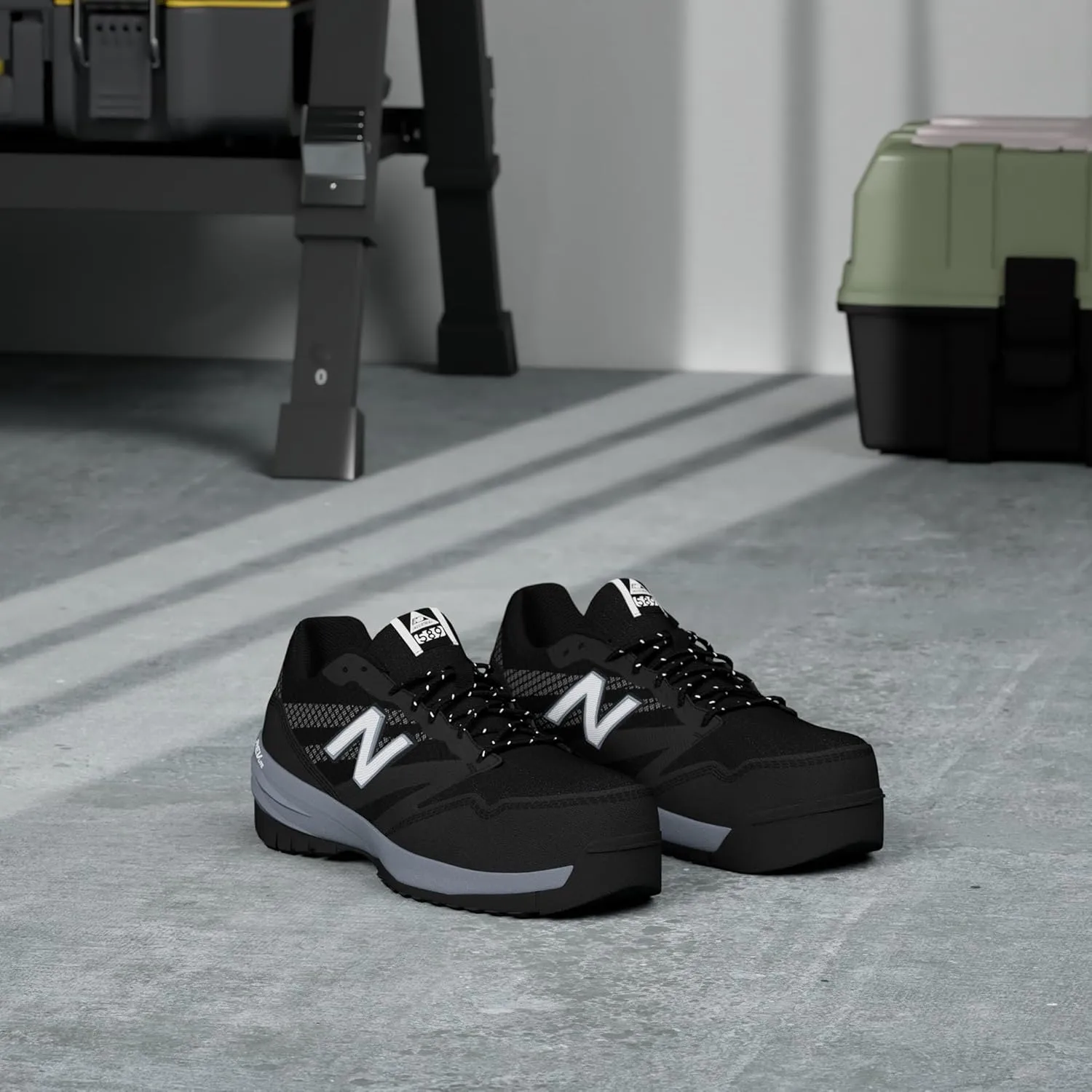 New Balance Men's Composite Toe 589 V1 Industrial Shoe
