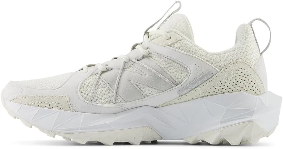 New Balance Women's Dynasoft Tektrel V1 Suede Trail Running Shoe