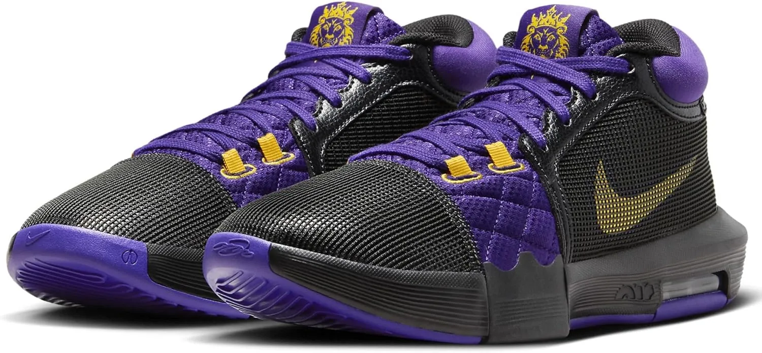 Nike Men's Basketball Shoe