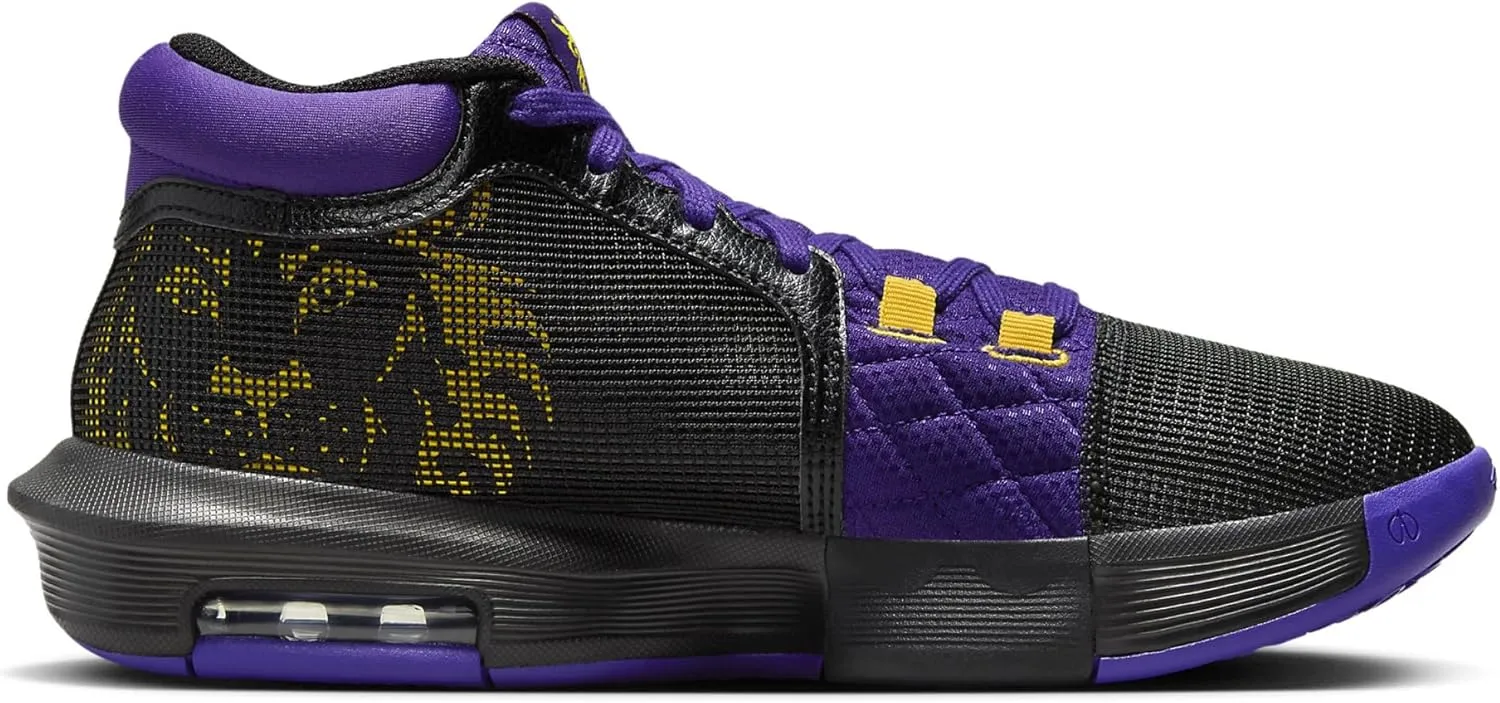 Nike Men's Basketball Shoe