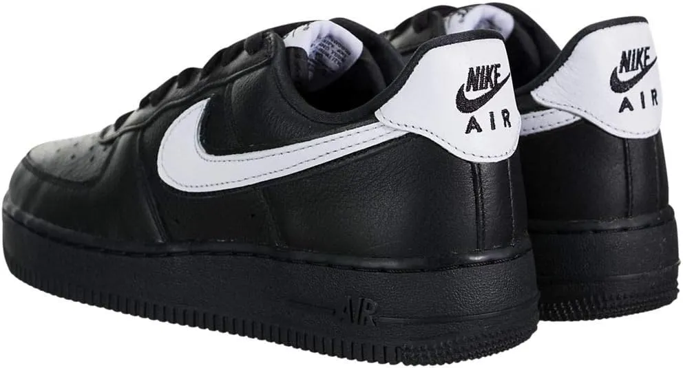 Nike Men's Classic Basketball Shoe