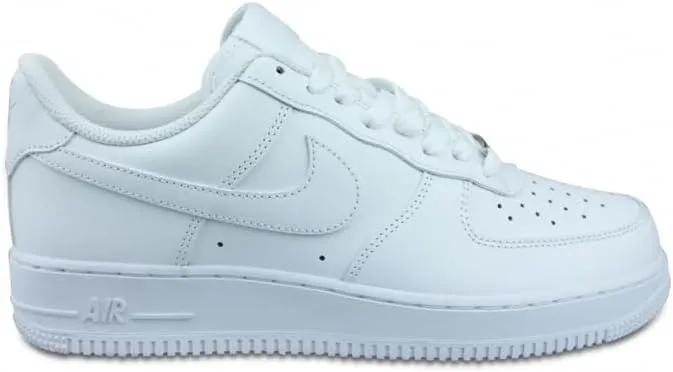 Nike Men's Classic Basketball Shoe