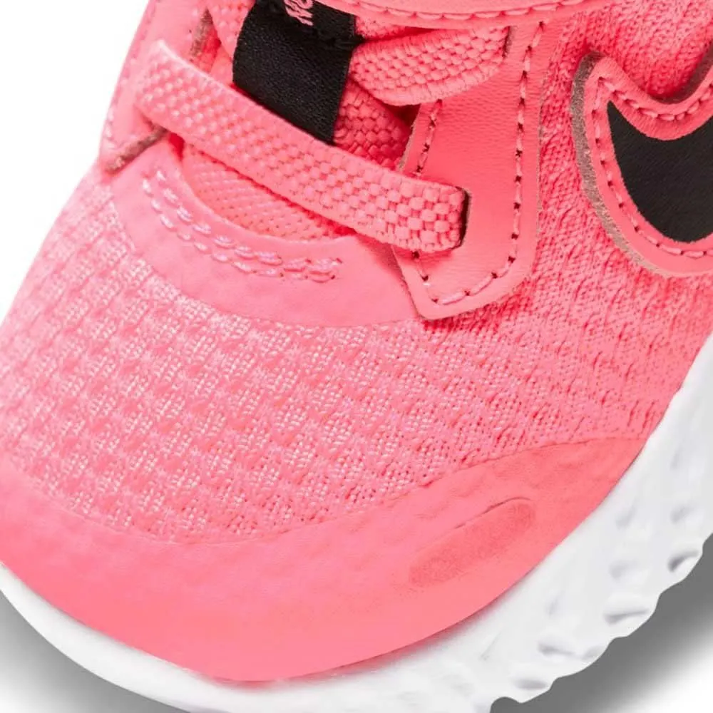 Nike Unisex Revolution 5 Grade School Running Shoe, Kids