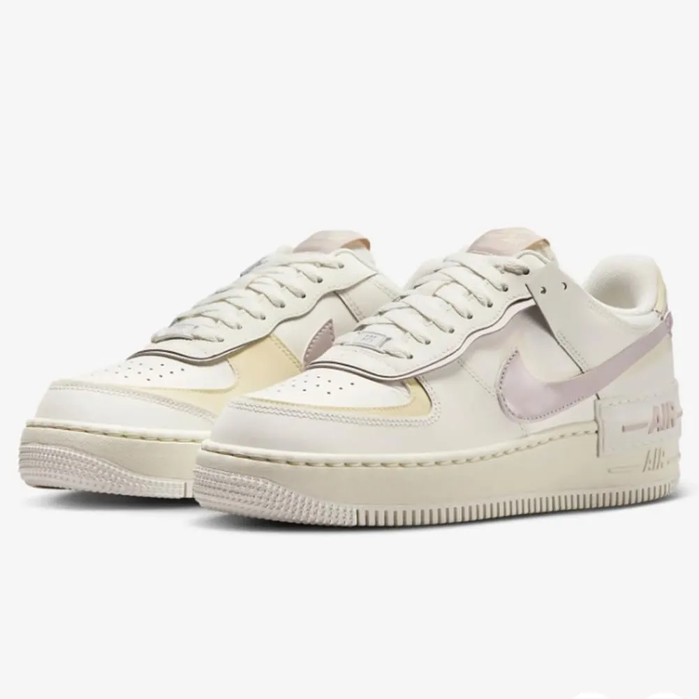 Nike Women Basketball Shoe, 8 US
