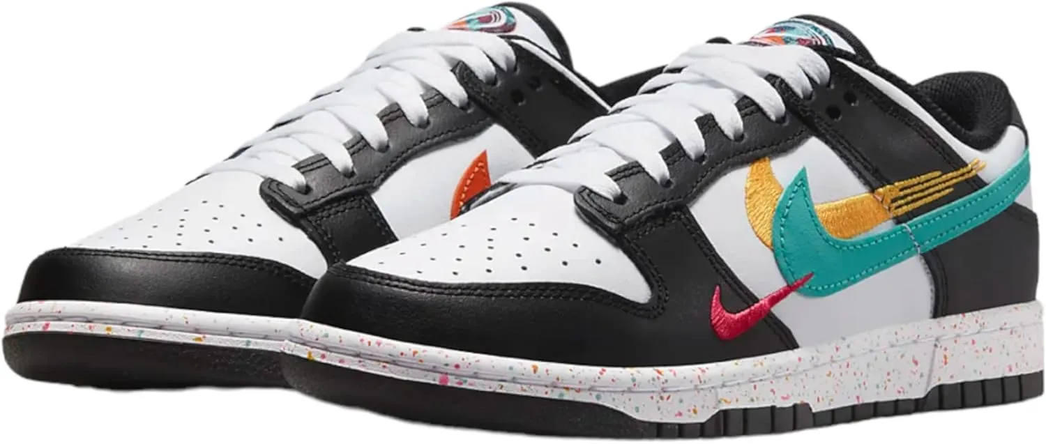 Nike Women's Dunk Low Se Shoes