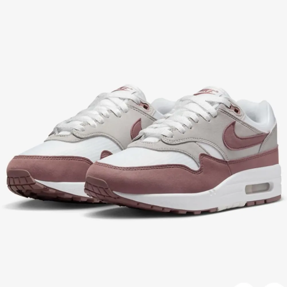 Nike Women's Race Running Shoe