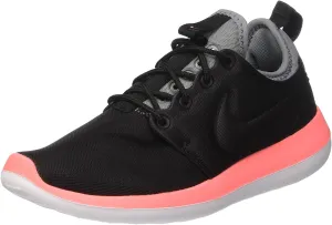 Nike Women's Roshe Tow Running Shoe
