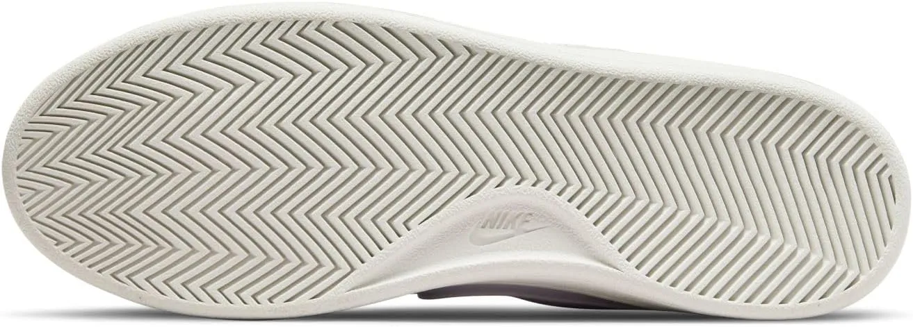Nike Women's Tennis Shoe