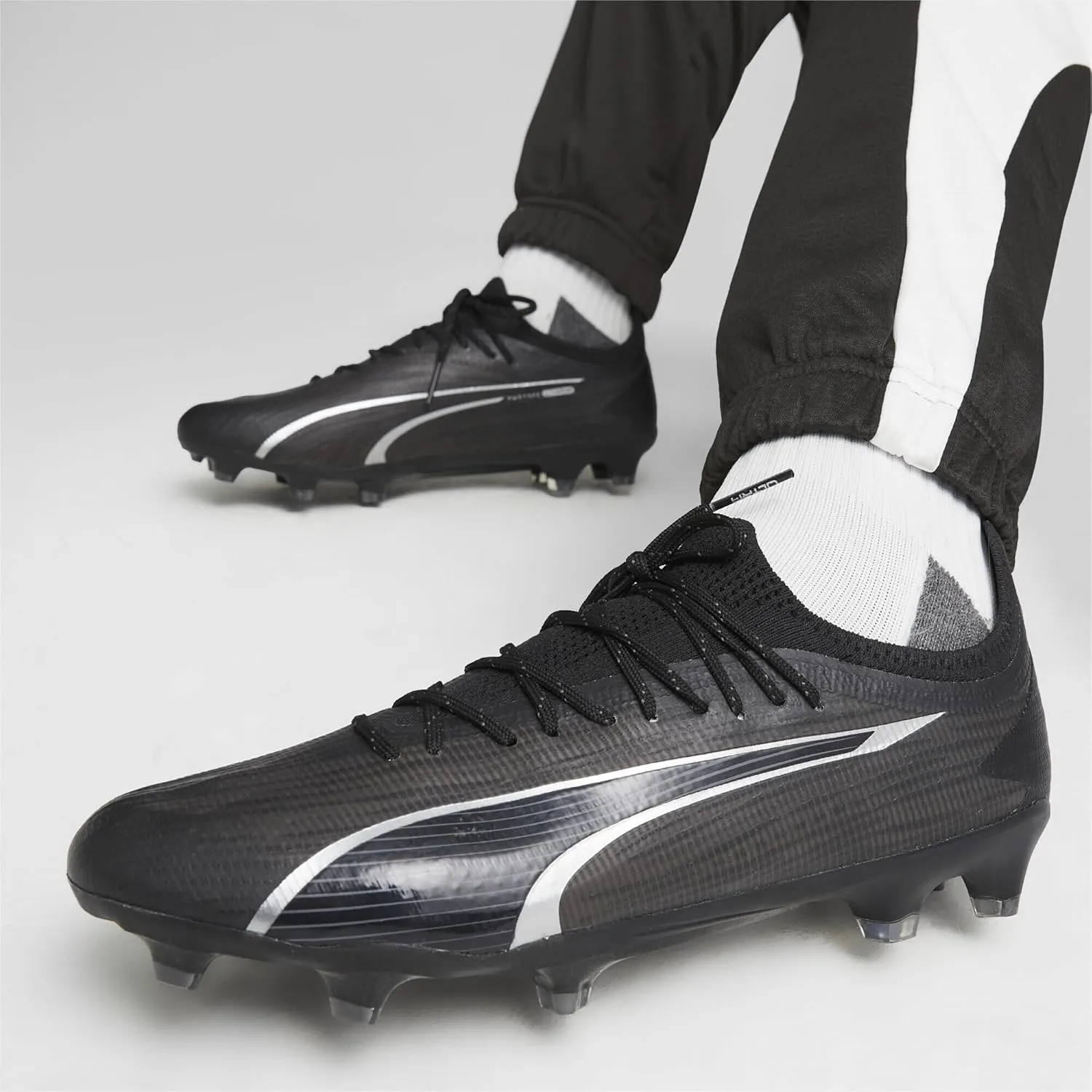 PUMA Men's Football Soccer Shoe