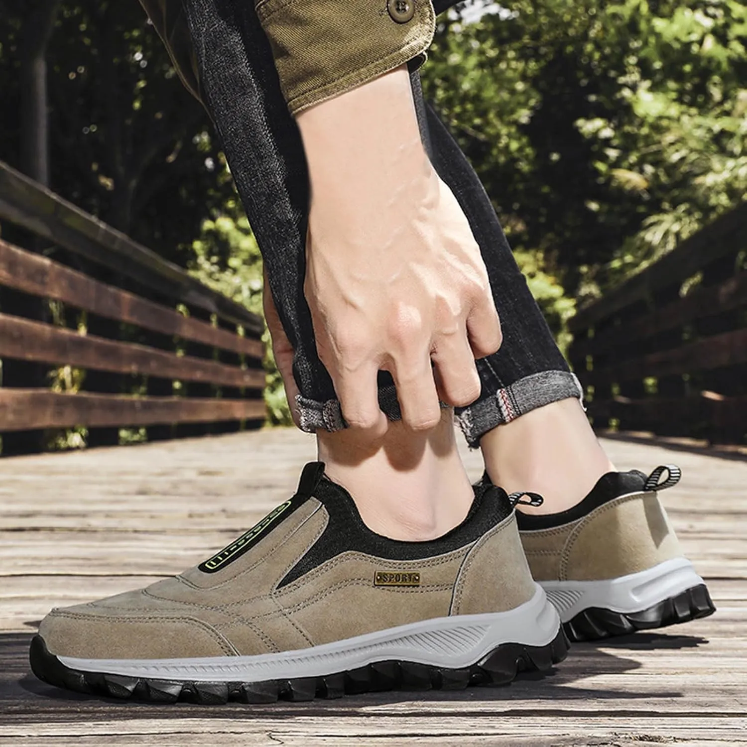 Slip on Loafers Men’s Hiking Shoes Lightweight Walking Shoes Comfortable Trekking and Trail Shoes for Outdoor Driving
