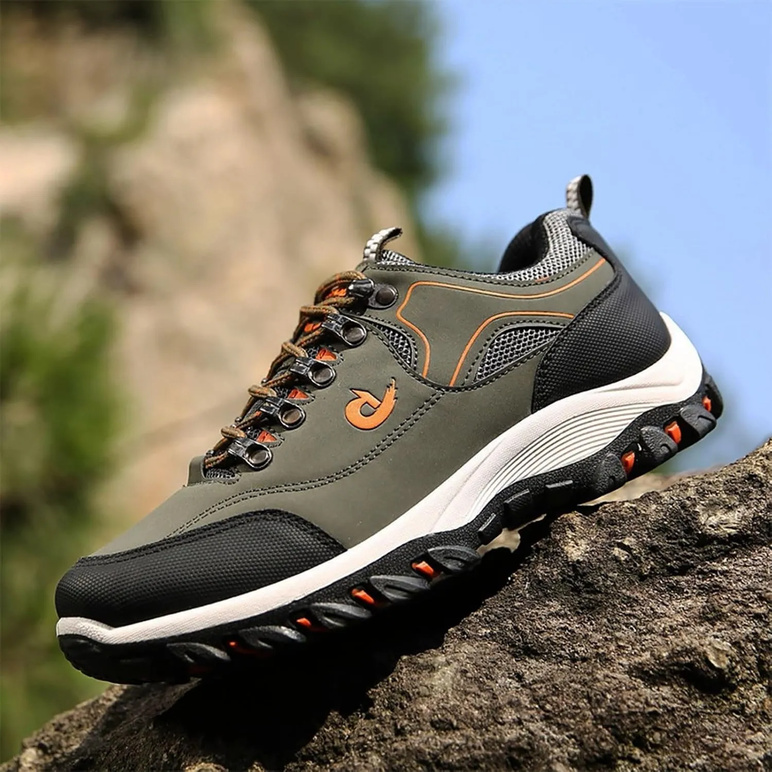 Slip on Loafers Men’s Hiking Shoes Lightweight Walking Shoes Comfortable Trekking and Trail Shoes for Outdoor Driving