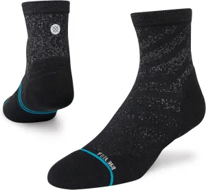 Stance Run Light Quarter - Unisex Socks - Ankle Protection - Active Fabric - Channeled-air Cushioning Black LG (US Men's Shoe 9-13, Women's Shoe 11-14) One Size